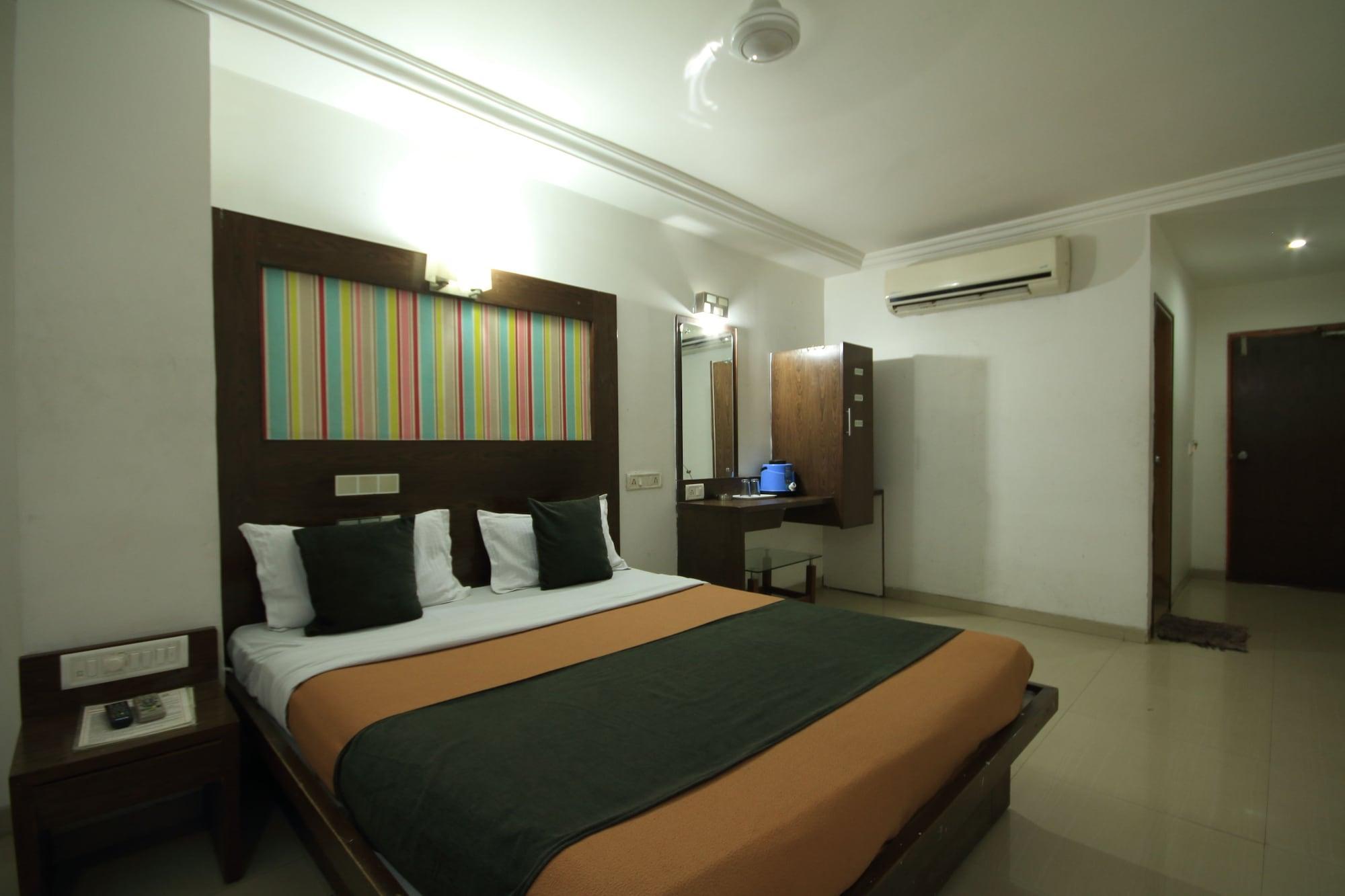 Fabhotel Kadamb Inn Ahmedabad Esterno foto