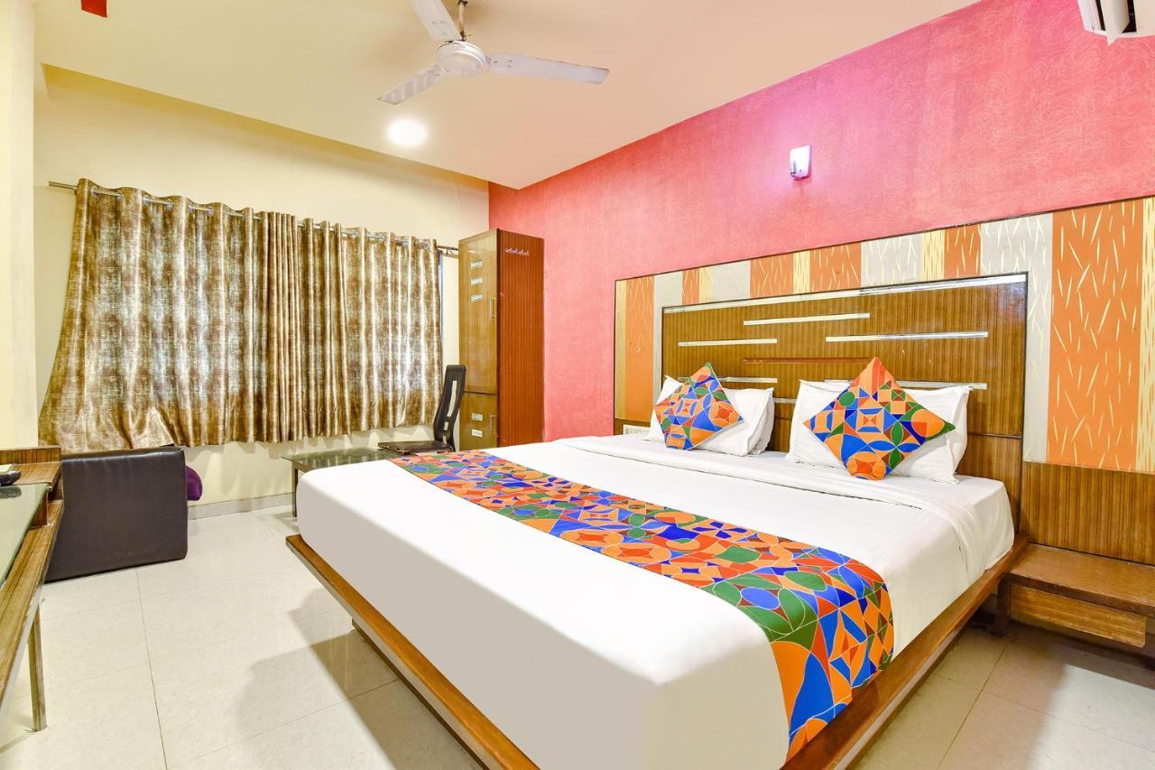 Fabhotel Kadamb Inn Ahmedabad Esterno foto