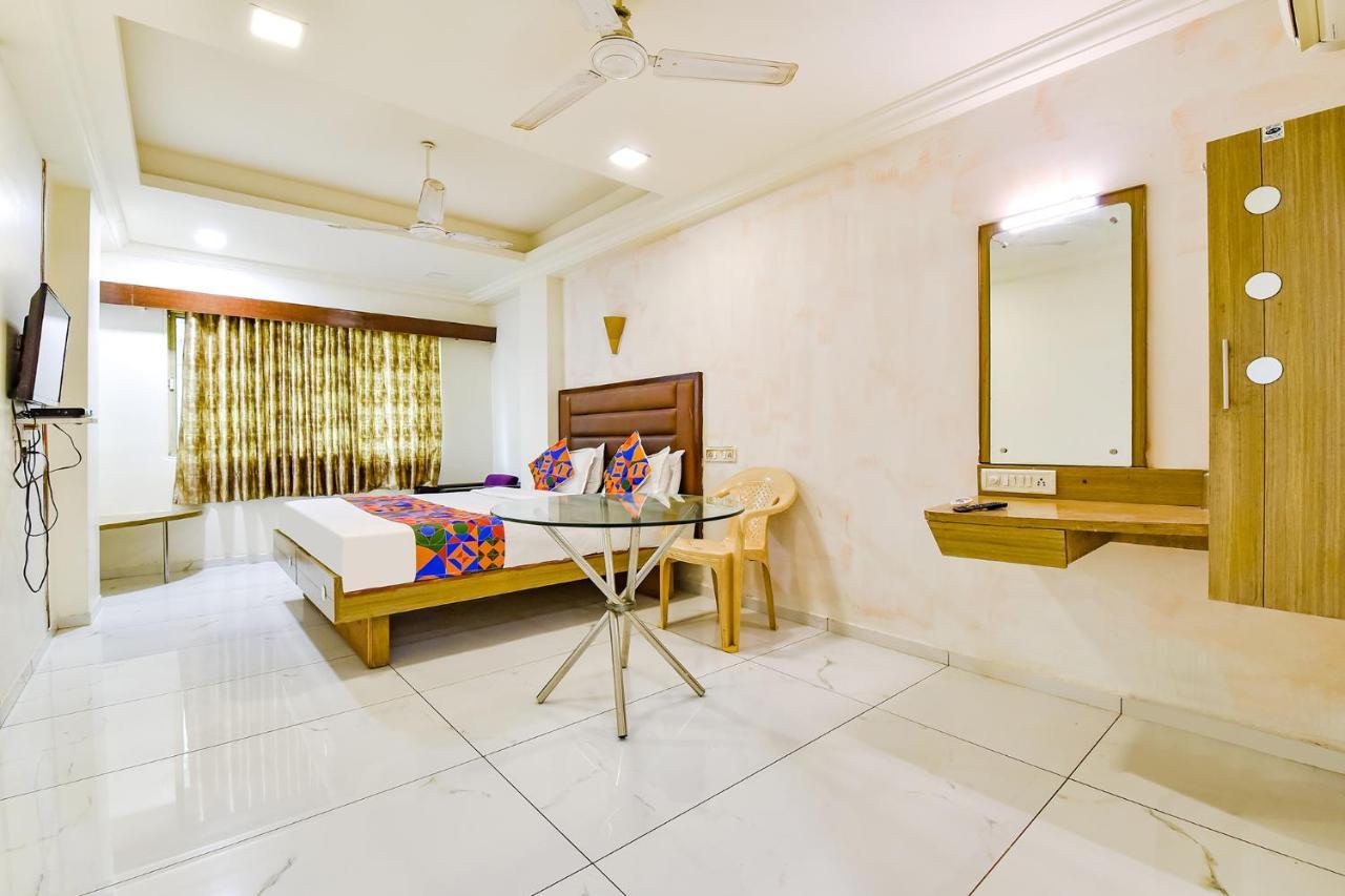 Fabhotel Kadamb Inn Ahmedabad Esterno foto