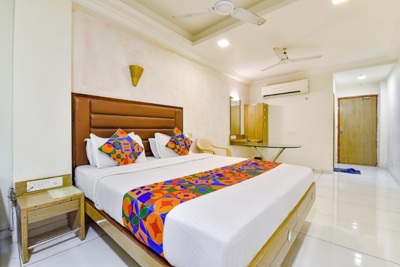 Fabhotel Kadamb Inn Ahmedabad Esterno foto
