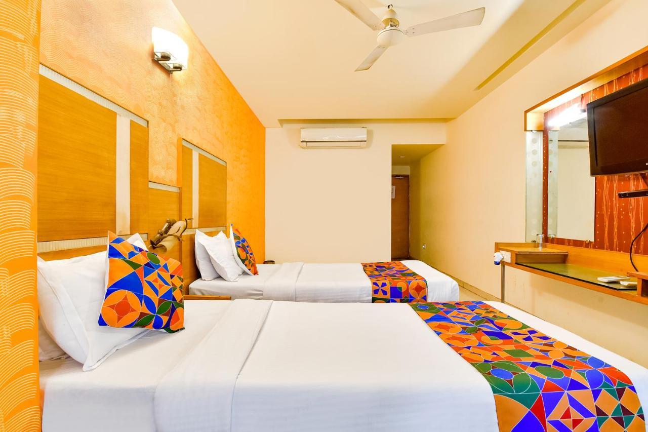Fabhotel Kadamb Inn Ahmedabad Esterno foto